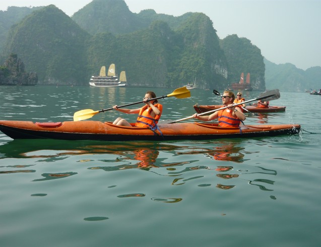 In-depth discovery of Halong Bay (5 days)
